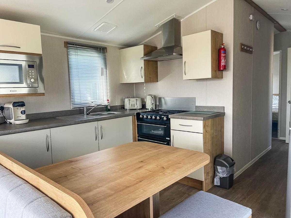 Lovely 8 Berth Caravan For Hire At Barmston Beach Holiday Park Ref 62002O Hotell Lund Eksteriør bilde