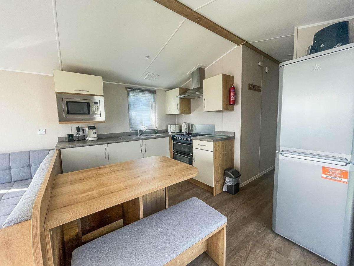 Lovely 8 Berth Caravan For Hire At Barmston Beach Holiday Park Ref 62002O Hotell Lund Eksteriør bilde