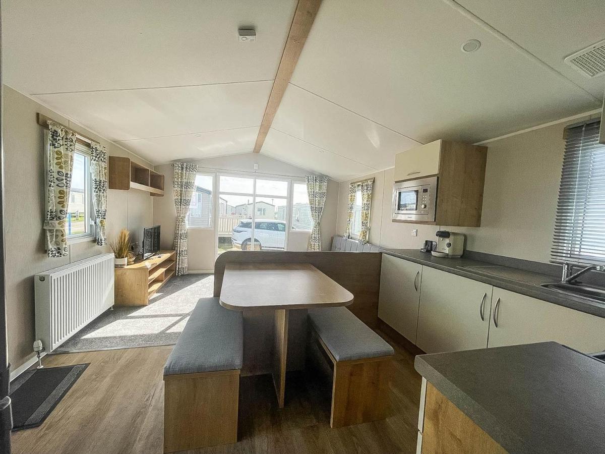 Lovely 8 Berth Caravan For Hire At Barmston Beach Holiday Park Ref 62002O Hotell Lund Eksteriør bilde